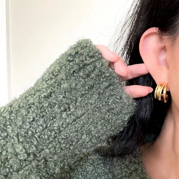 18K Gold Plated Double Hoop Beaded Milgrain Earrings - Picture 8 of 9